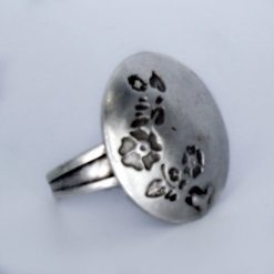 silver flower engraved ring