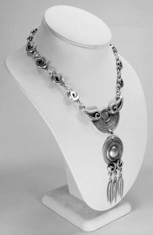 Tirbal necklace model 1739