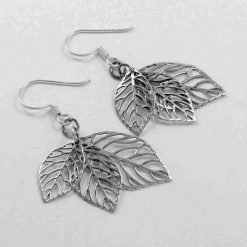 Triple leaf silver earring