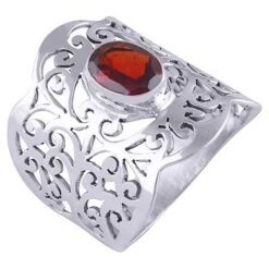 Garnet 925 sterling silver ring. - size 7